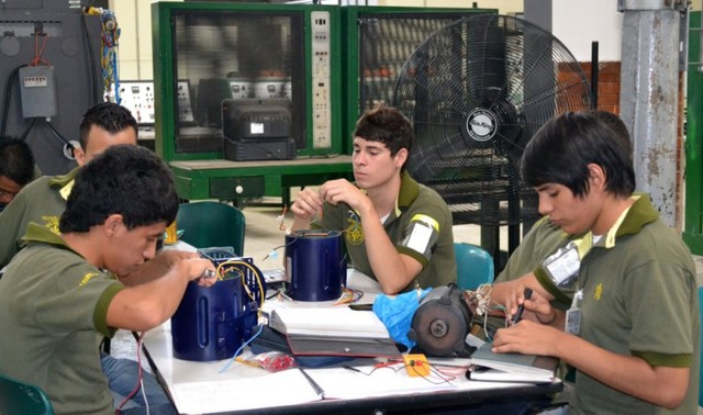 Reestructuración del SENA