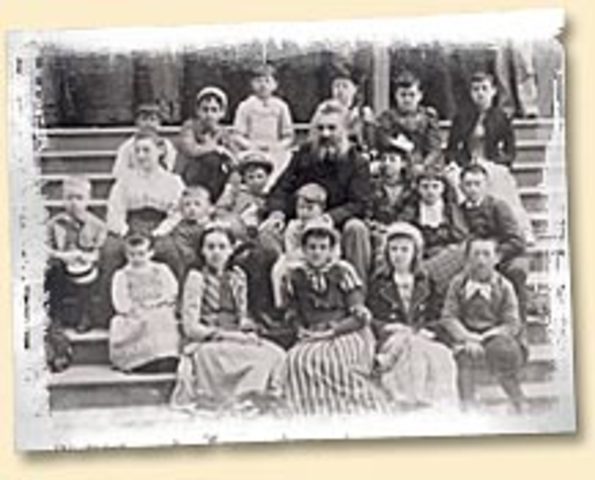 Established school in Boston to train teachers of deaf children