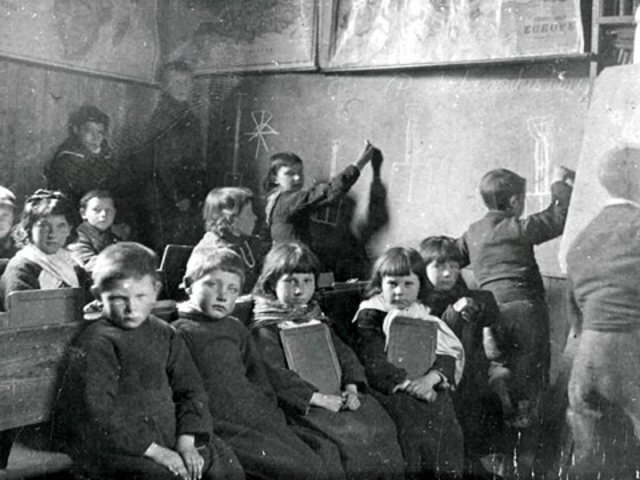 En el Siglo VII la escuela reconquista los derechos de los niños