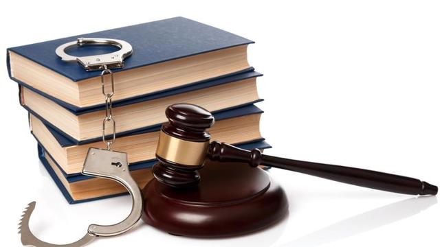 Creación de la Comisión permanente para el seguimiento de la atención y la prevención de la violencia intrafamiliar