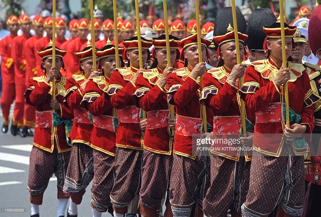 Thai army attacks Angkor