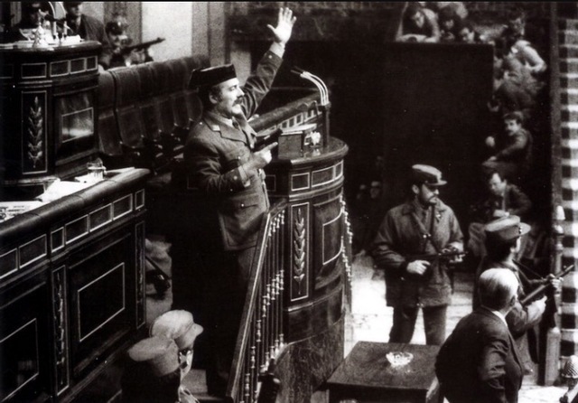 Pronunciamiento militar-Ruido de sables