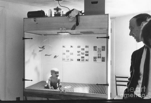 Nacimiento de su segunda hija, Deborah.