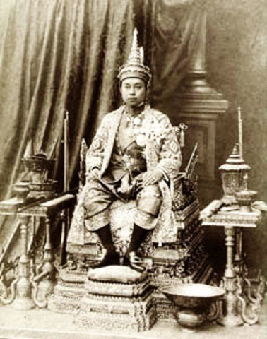 Siamese king attacks and defeats Khmer King