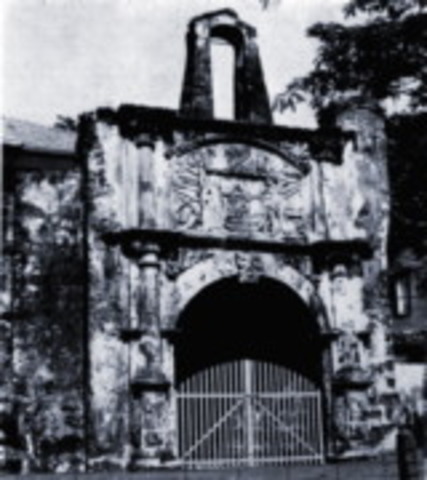 Laksamana Alfonso de Albuquerque berlayar dari Goa ke Malaka