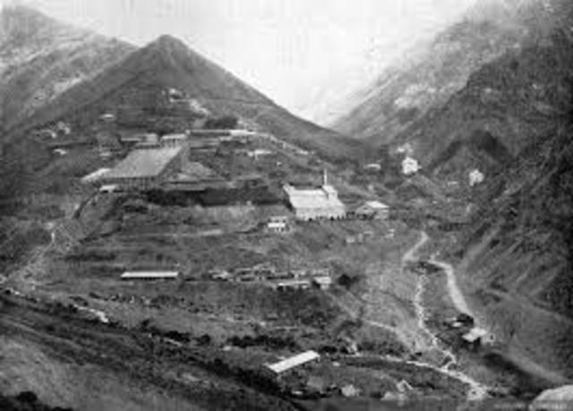 se incia la explotacion de la mina de cobre del teniente