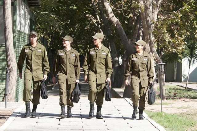 Se funda la escuela  de carabineros