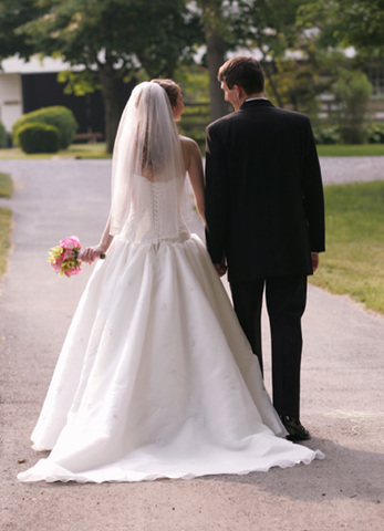 Laura's mom gets married