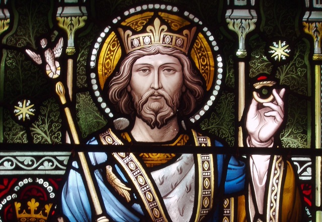 Edward the Confessor becomes King