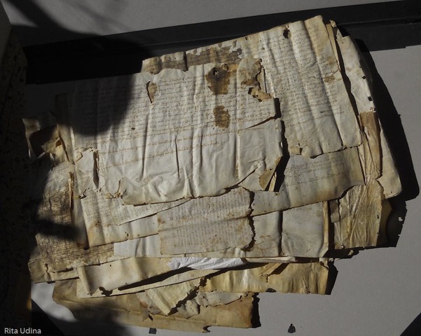 Cambio De Papiro a  Pergamino