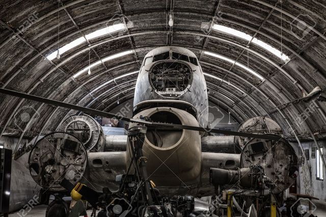 construcción q hangar