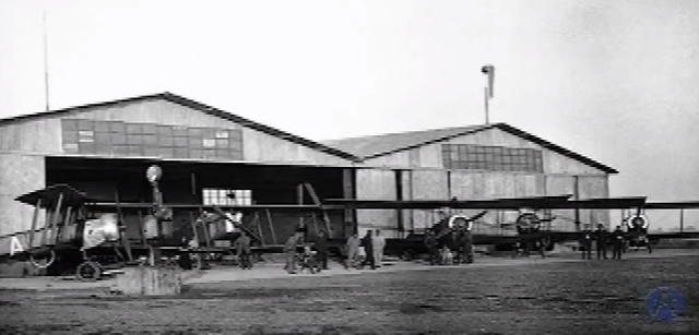 Construcción 1 angar  y campo de aterrizaje del pais