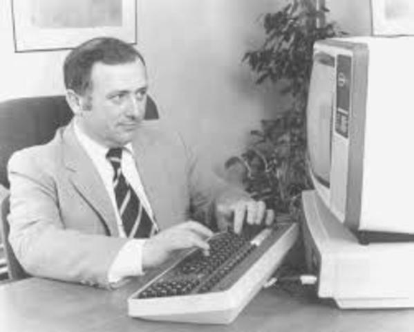 1979 Michale Aldrich inventa las compras online: