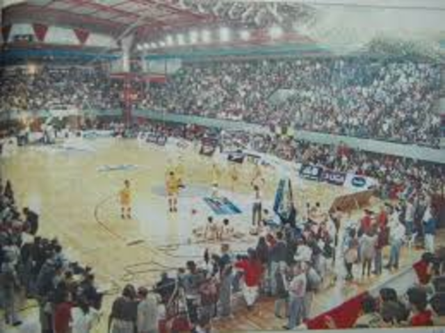 el baloncesto llega a Brasil y la "amateur union" adopta las reglas que regirán a la escala internacional.