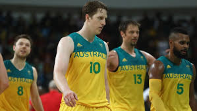 Se introduce el baloncesto en Australia.