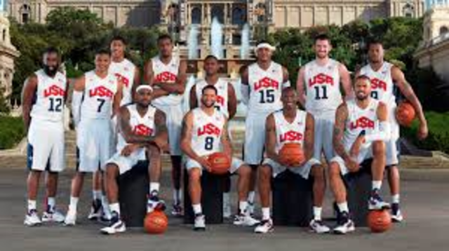 la federación profesional Estadounidense  a organizar el primer equipo profesional que representa a los E. U. en los siguientes juegos olímpicos.