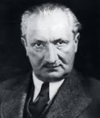 MARTIN HEIDEGGER (1889-1976)