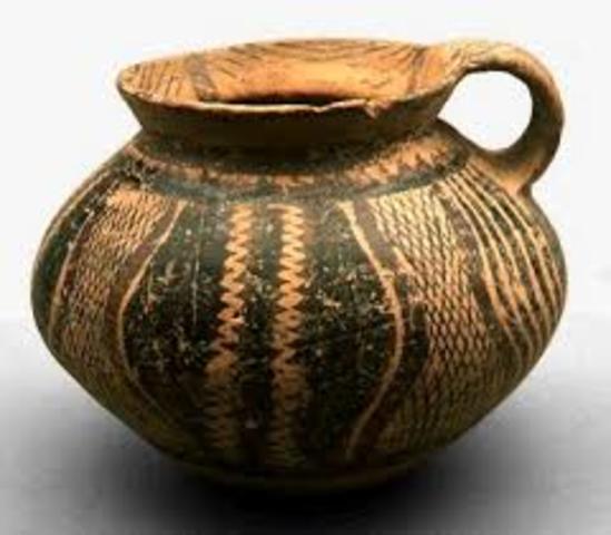 10 000 a. C. Trabajos de cerámica, alfarería y vidriería (Egipto, China)
