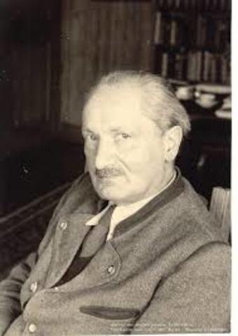 MARTIN HEIDEGGER