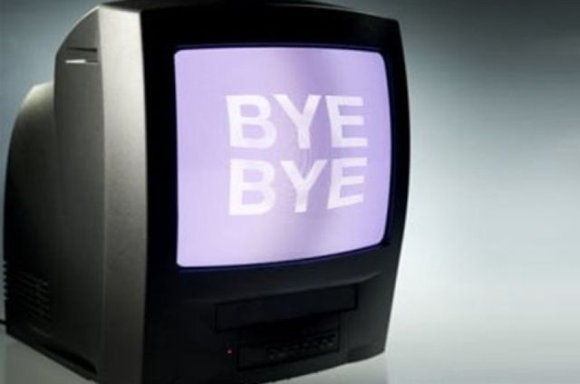 televisor base grande