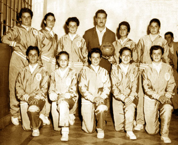 Primer club masculino de baloncesto.