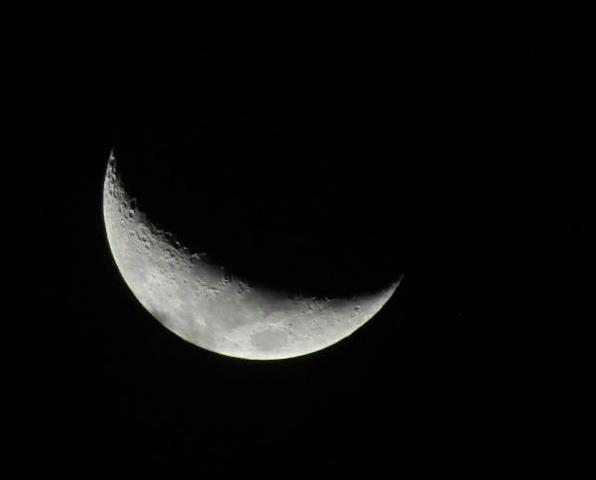 UNAS FACES DE LA LUNA