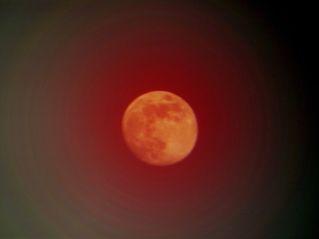 COMO SE FORMA UN ECLIPSE LUNAR