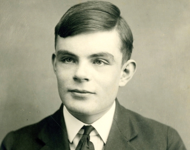 Alan Turing ( la maquina de turing)