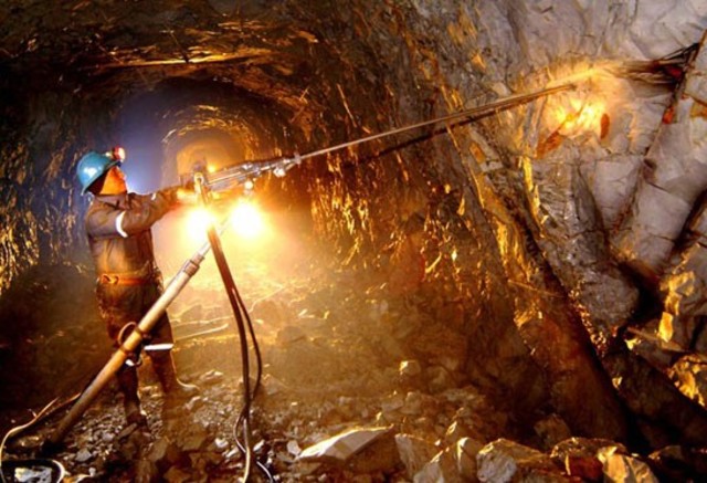 La minería y la metalurgia.