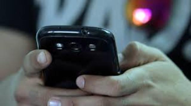 Inicia cobro de nuevo impuesto a la telefonía