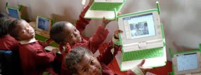 Cursos a distância para pessoas com baixo poder aquisitivo