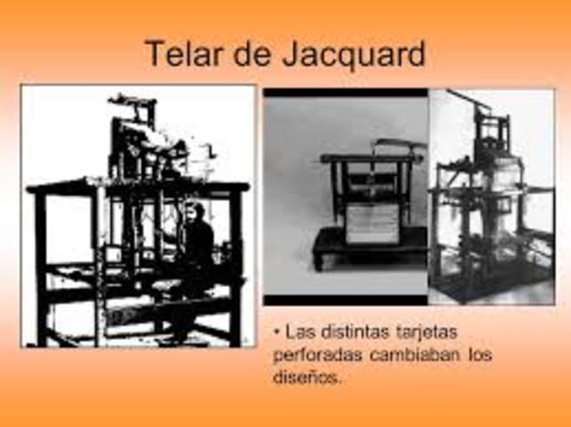 Telar con tarjetas perforadas