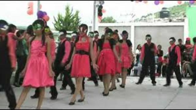 salida de primaria Aquiles Serdan en Neza