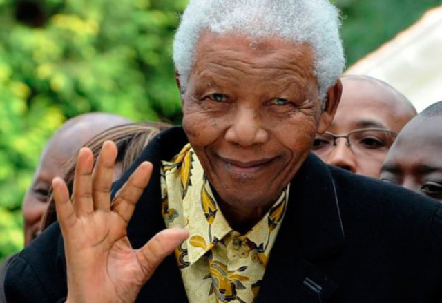 PRIMEROS PERSONAJES EN RESILIENCIA