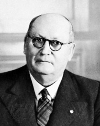 Dr Malan introduces apartheid