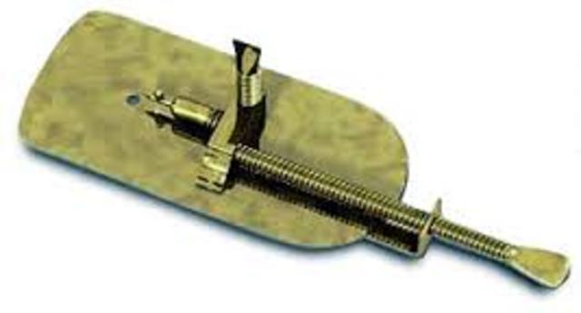 The first compound microscope