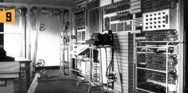 Colossus ; El primer ordenador electrónico.