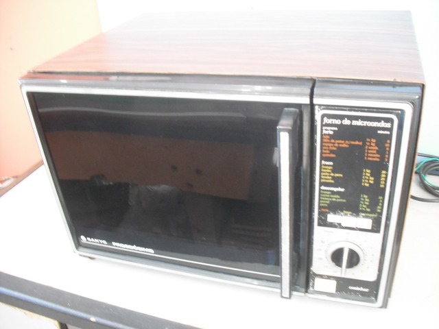 Forno de microondas
