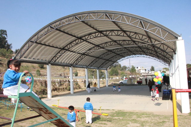 Caminito hacia la escuela...