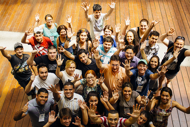 Programas para a formação inicial e continuada de professores da rede pública