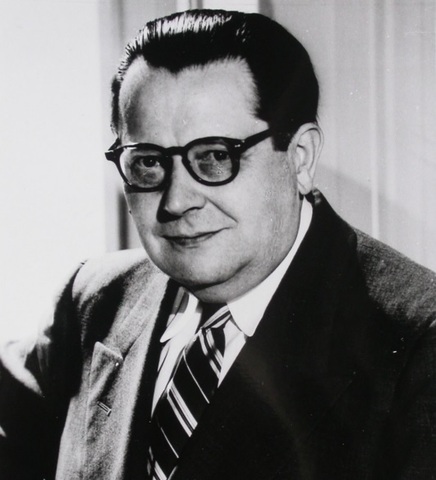 Ludwin Von Bertanlaffy  ESCUELA DE SISTEMAS*