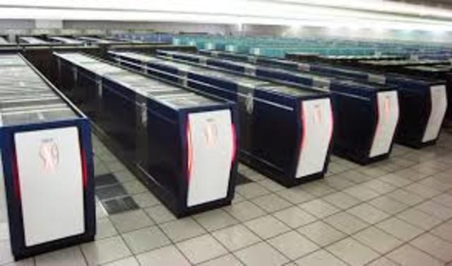 Puesta en marcha el super ordenador Earthsimulator