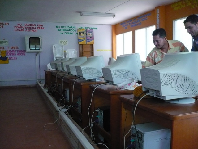 Sala de sistemas de I.E.R.Dordal