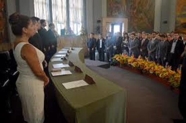 Se crea la primera maestría en sistemas en la universidad nacional. Primera en latinoamerica