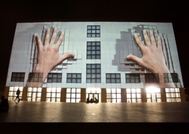 Nacimiento de dos empresas importantes "Urbanscreeen" y "easyweeb"