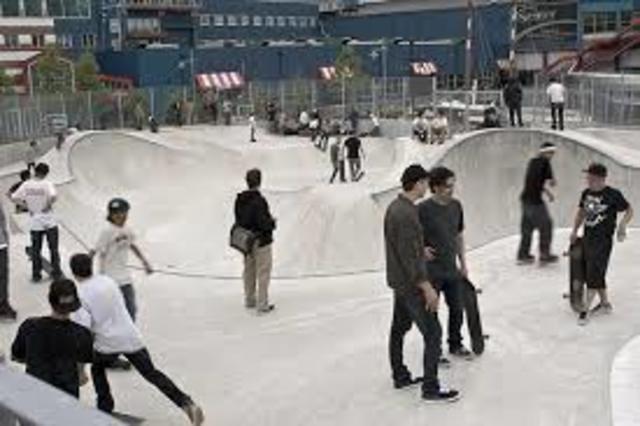 The first public skaterpark opened.