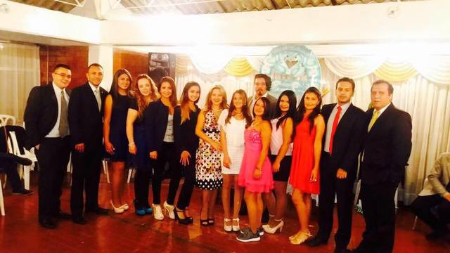 Quince Años de su hermana