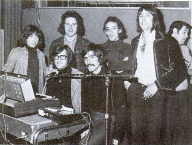 El dominio del rock progresivo. (En español)