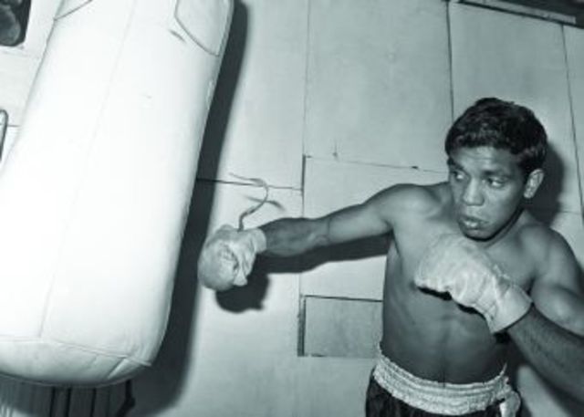 Lionel Rose becomes  Bantamweight world boxing champion.