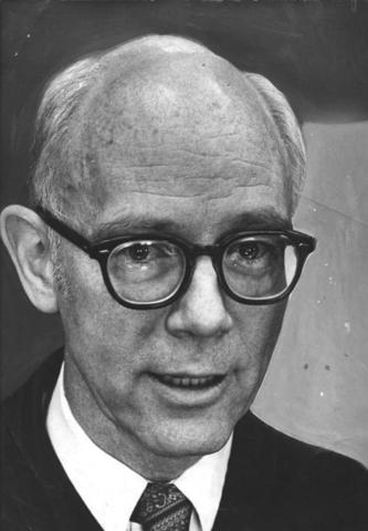 Judge W. Arthur Garrity Jr. Issues busing of African Americans